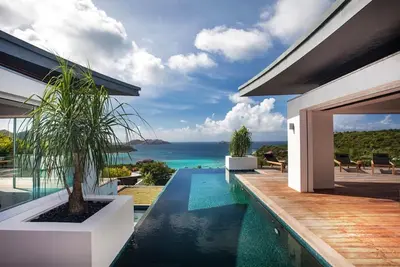 Chef included by Fantasia Villas: Villa Wings