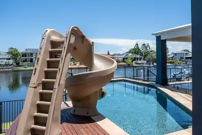 Image de Parrearra Paradise On The Canal With Water Slide!