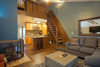 Image de Mountain Crest 35 The Tree House at Snowshoe Superb And Comfy Sleeps 6