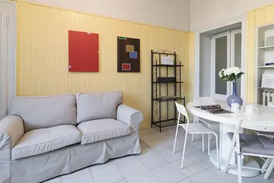 Image de Piazza Lima 1 - Deux Chambres Appartement, Couchages 4