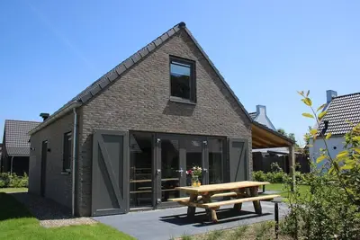Image de Modern holiday home for 6 Persons, nearby the sea, outdoor swimming pool, small-scale holiday park