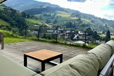 Image de Lovely apartment within walking distance of the ski bus stop and the Jausern descent