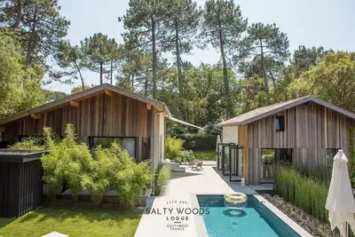 Image de Salty Woods Lodge _ 6 chambres & 6 salles de bains _ L'océan à pied _ 12p