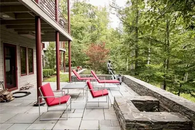 Image de Unique secluded oasis in a gated community