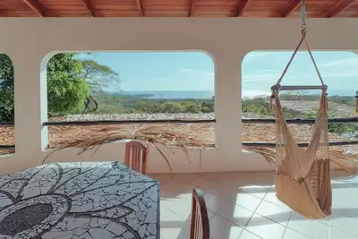 Image de ✰ 2 Bedroom Penthouse, Breathtaking Ocean Views ✰