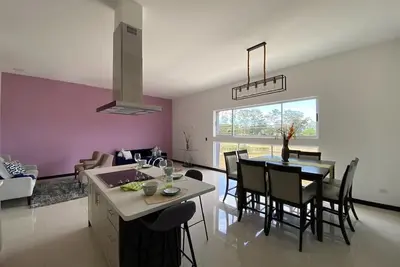 Cozy house 5 minutes from Juan Santamaría Airport