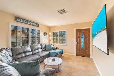 Image de Tropical Getaway ☆ Private Pool ☆ Ace Location