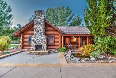 Image de Working Ranch Cabin Getaway with Pool and Spa