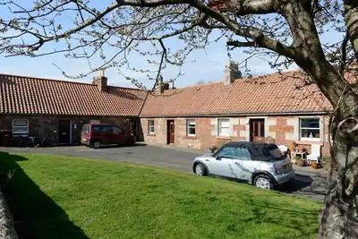 Charming Cottage in North Berwick with Sea Views
