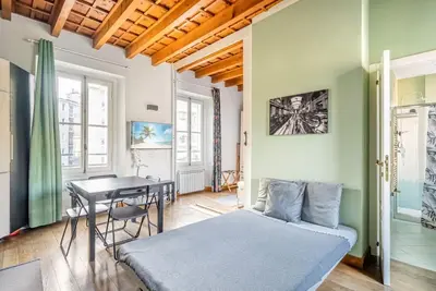 Image de New! Elegant apartment 1. 5km from P. ta Venezia