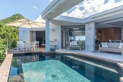 Image de Chef included by Fantasia Villas: Magic Bird