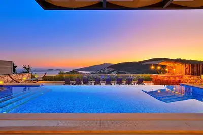 5 Bedroom Luxury Villa in Kalkan - 1019