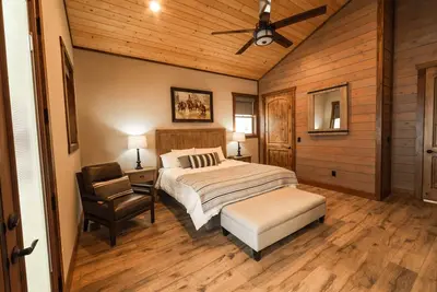 Image de Dmr Cabin 4 | Two-Level | Max Capacity 16