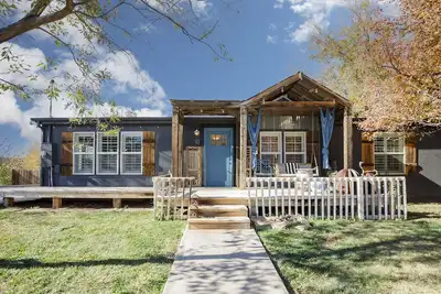 Image de Mill Street Station bungalow 10 minutes to Zion