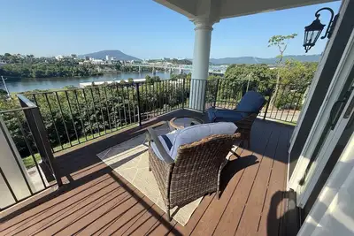 Image de 5 Bedroom Condo with Stunning Views of Downtown Chattanooga & the Tenn. River