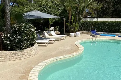 Buen Retiro - Villa with pool and jacuzzi 400 m from the sea