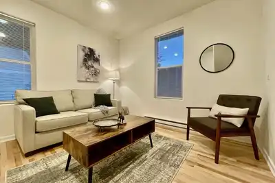Image de Beautifully Remodeled Cottage Home!