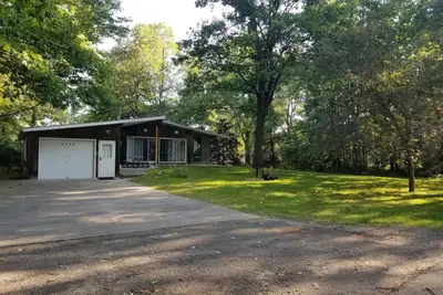 Image de Lake Access! 5 minutes to the dunes!