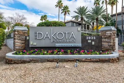 Phoenix - Biltmore/Camelback Corridor two Br two Ba recently renovated condo.