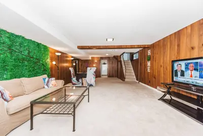 Image de Spacious Suite by the Lake, Great Neighbourhood! Free Airport Pick-up