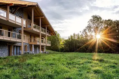 Image de Penthouse avec balcon spacieux