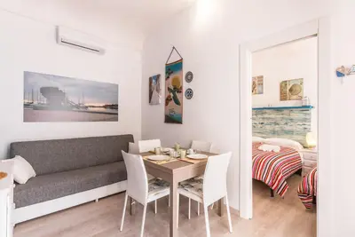 Image de Apartment Teti - Single house - 100m by the sea - Marina di Ragusa centre