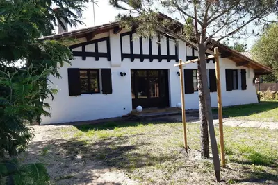 Image de Villa Gaume style néo basque, 2 mn à pied d’une des plus belles plages du bassin
