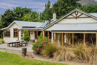 Image de Glendhu Station Homestead - Glendhu Bay Home