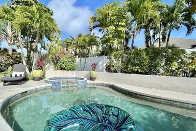 Image de Palma Sola Villa with Private Spa Pool & Sunset Cruises 🚤