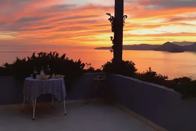 Image de Superior, Two  Bedroom, sea view, Pool, Parking