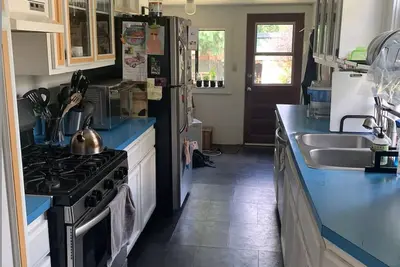 Image de Hawthorne Bungalow in the Heart of Inner Se Portland