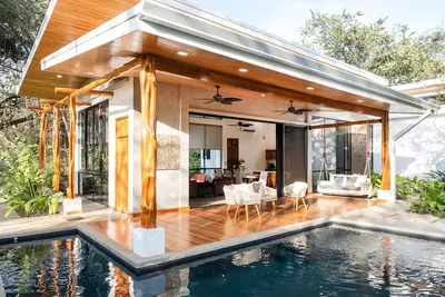 Image de Custom Home - Just Steps To The Beach In Relaxing Playa Pelada