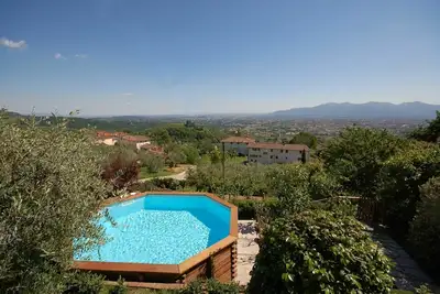 Image de Maison de vacances privée avec Wifi, piscine privée, véranda, vue panoramique, près de Lucques