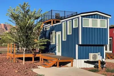 Image de Amazing Tiny home with private Bbq and deck.