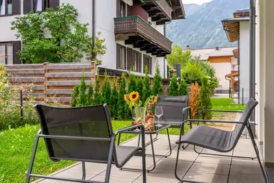 Image de Bel appartement en centre ville avec jardin