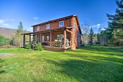 Image de Pet-Friendly New York Cabin w/ Hot Tub & Game Room