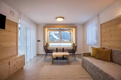 Image de Appartements \"Armeri Black Dolomites\" avec vue sur les montagnes, terrasse et Wi-Fi