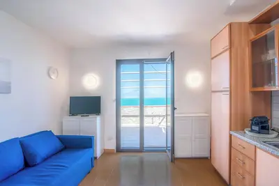 Image de Appartement \"La terrazza sul Mare\" avec vue mer, terrasse & climatisation