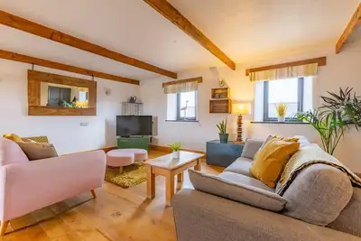 Image de Granary Barn -  a barn that sleeps 7 guests  in 3 bedrooms