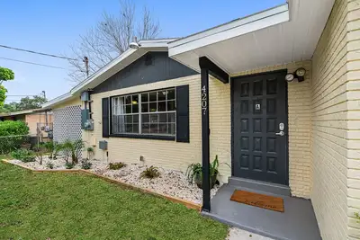 Image de Private Unit between Usf/Ybor/Casino w/ Fast Wi-Fi