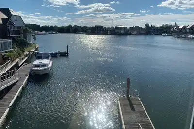 Image de Beautiful 4 bed, on the Marina, Abingdon, Oxford