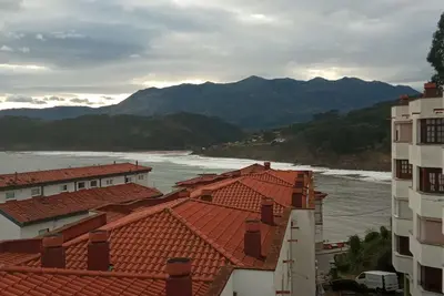 Image de Beautiful apartment in Lastres for couples or families overlooking the sea with beach