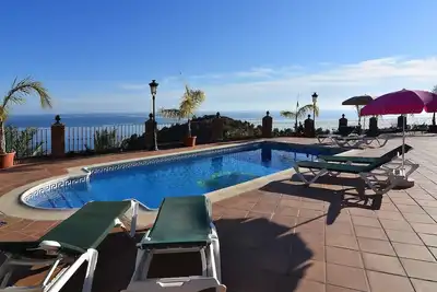 Image de Maison de vacances avec piscine privée pour 6 personnes env. 130 qmà Maro, Andalousie (Costa del Sol)