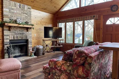 Cozy cabin one block from lake, private beach and close to hiking/ biking trails