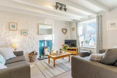 Image de Picked for its wonderful character and charm and stunning sea views to enjoy.