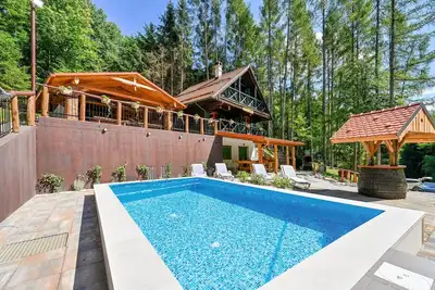 Image de Belle maison Ă Klenovnik avec sauna