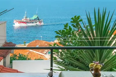 Bel appartement à Podgora