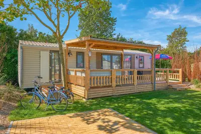 Image de Belle maison à Renesse avec WiFi