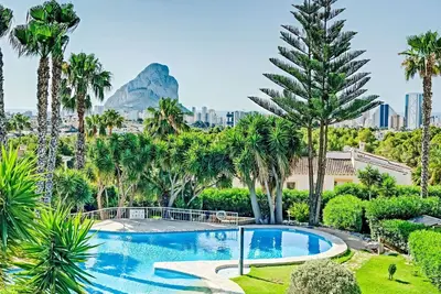 Image de Appartement dans une maison de vacances avec piscine, climatisation, Wifi, Tv, terrasse, parking