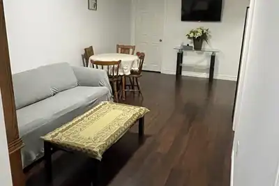 Image de Cozy 2 bedroom Basement Apartment with Modern Amenities